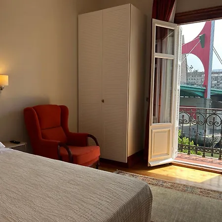 Guggensuites 홈스테이 *